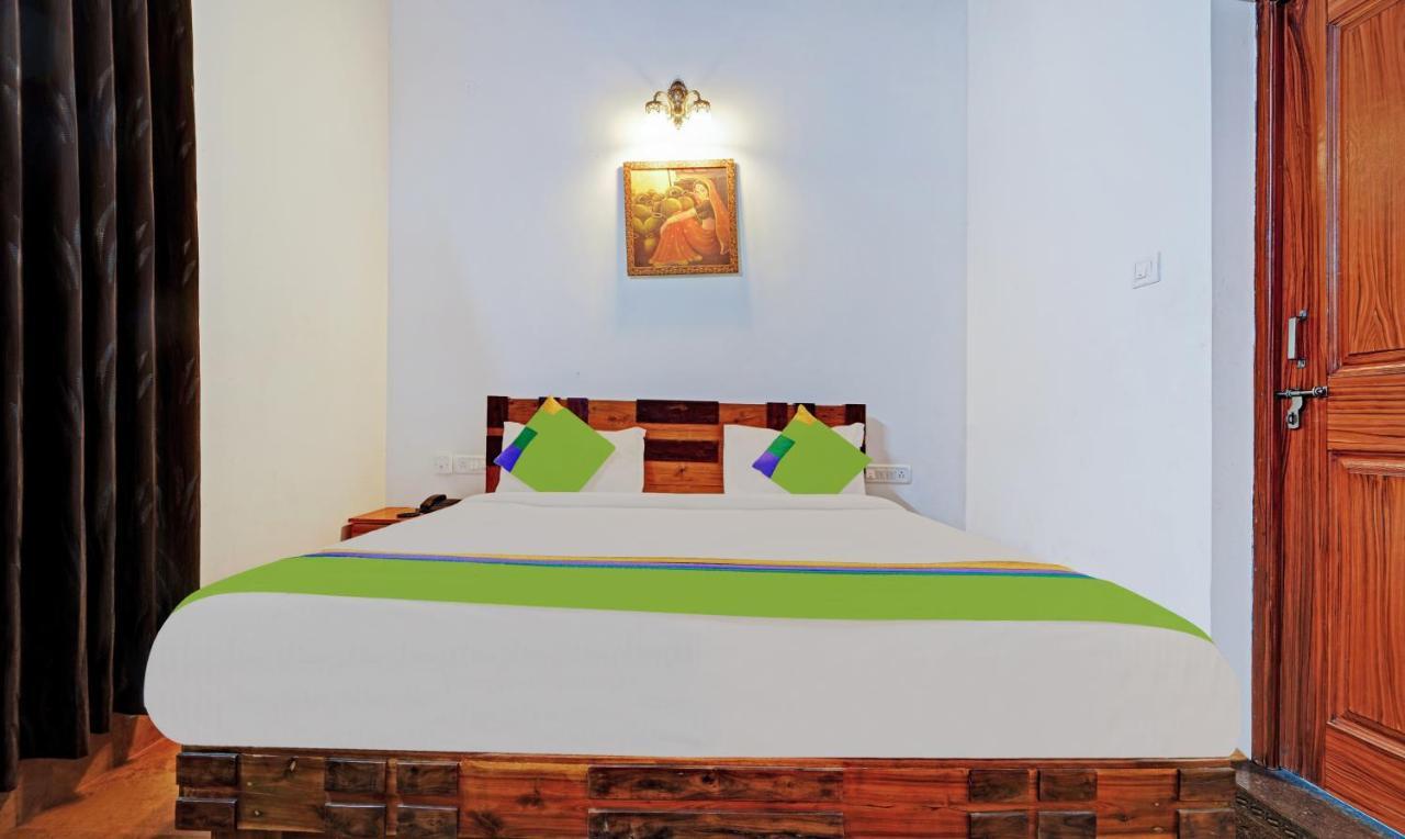 Treebo Alaka Rester Homestay 马迪凯里 外观 照片