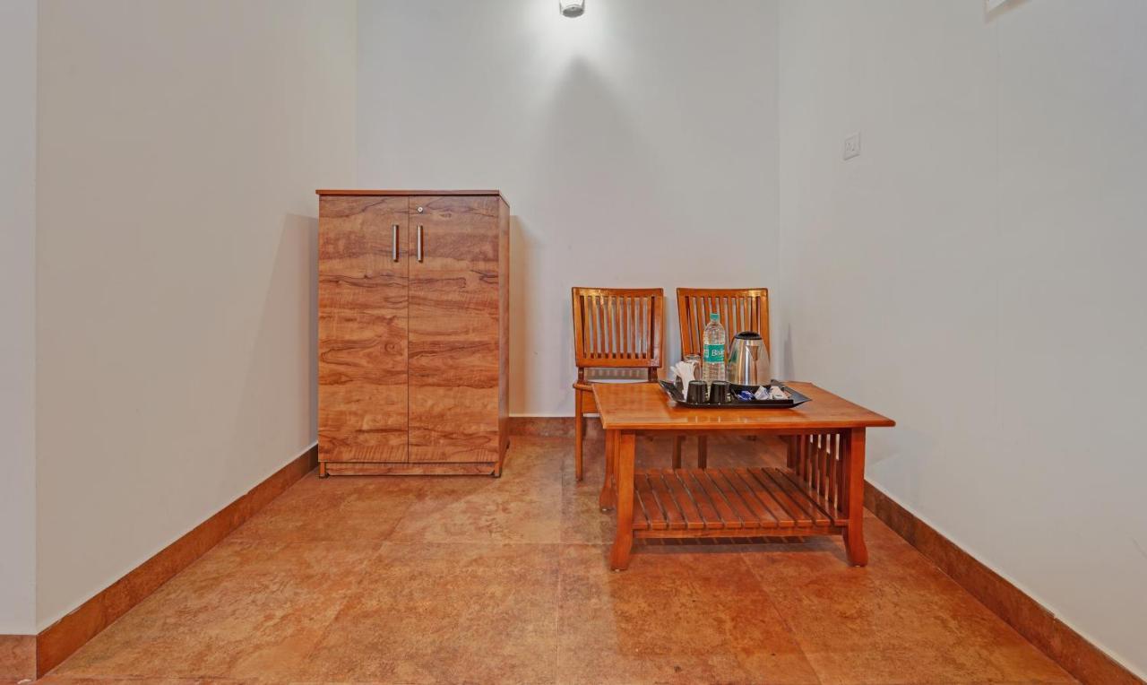 Treebo Alaka Rester Homestay 马迪凯里 外观 照片