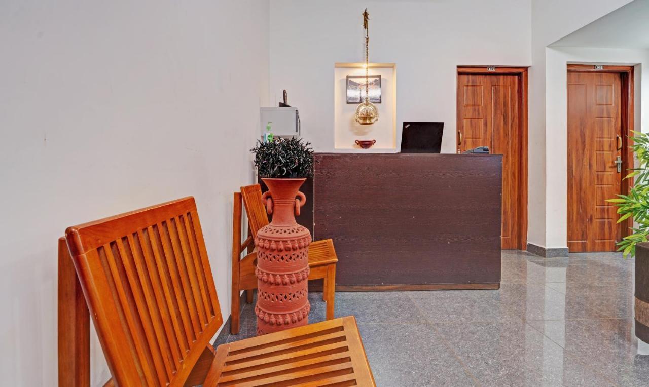 Treebo Alaka Rester Homestay 马迪凯里 外观 照片