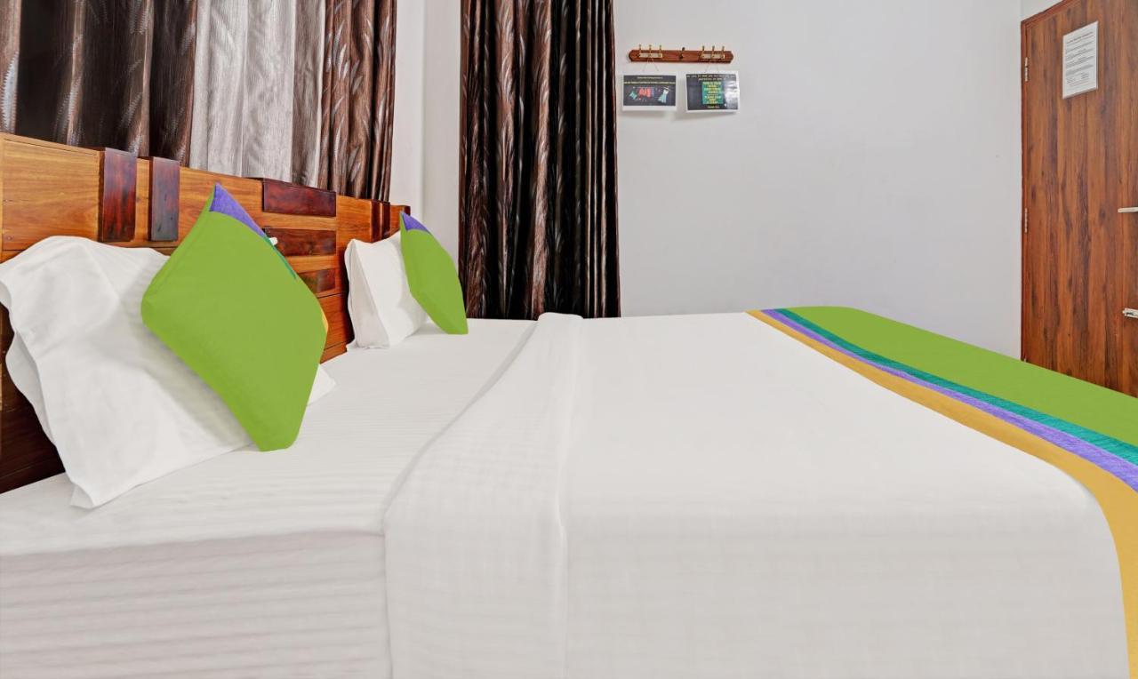 Treebo Alaka Rester Homestay 马迪凯里 外观 照片